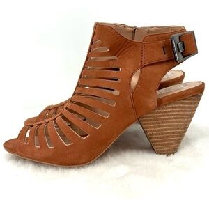 VINCE CAMUTO Size 8.5 Brown/Caramel Peep Toe/Open Heel Ankle Strap Heels